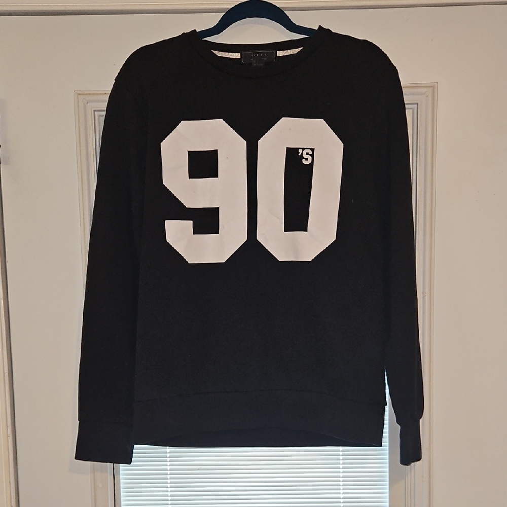 21men Black Crewneck Sweater with White '90' Graphic Vintage
